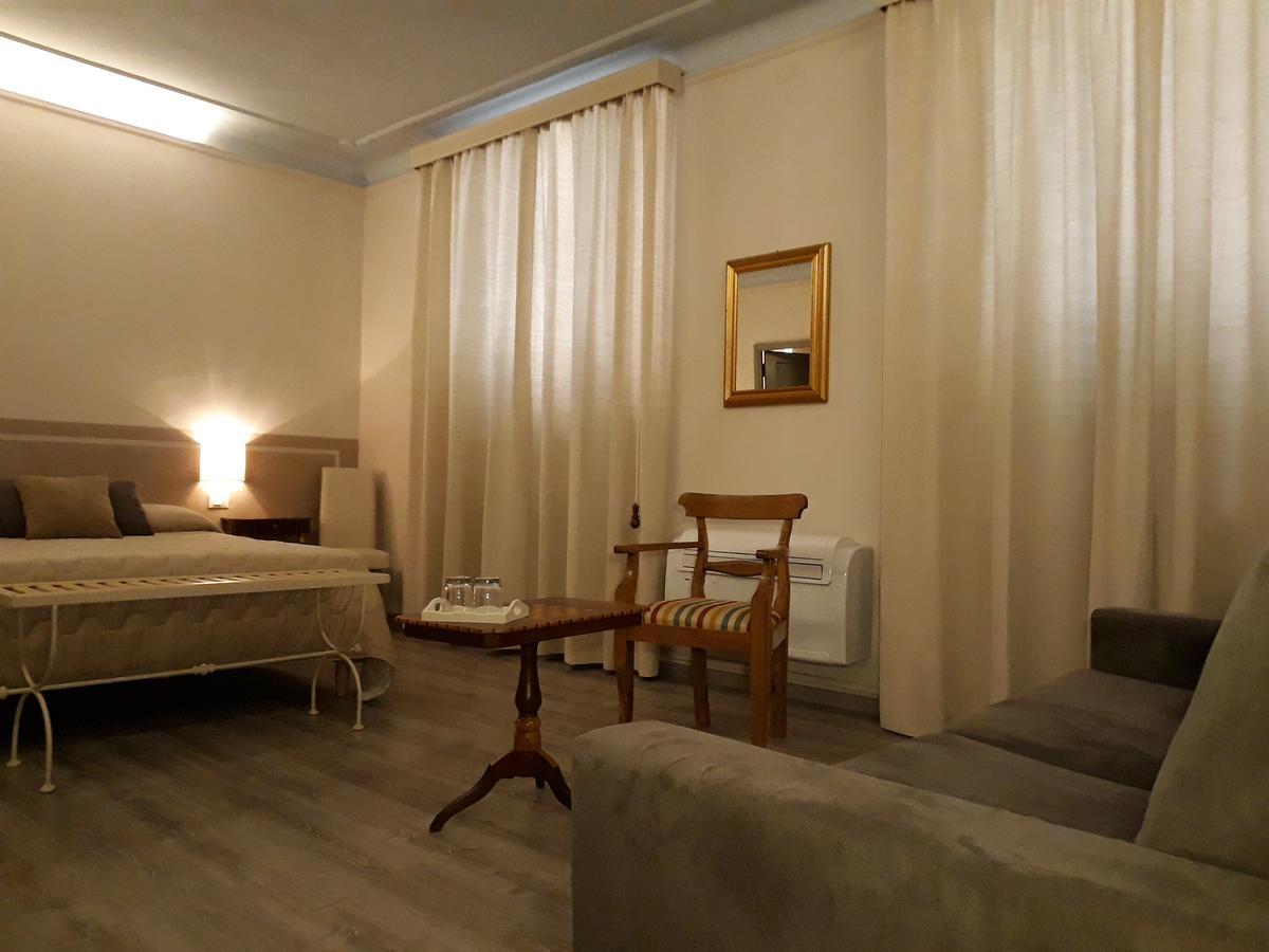 Le Camere Di Caterina Lucca Exterior photo
