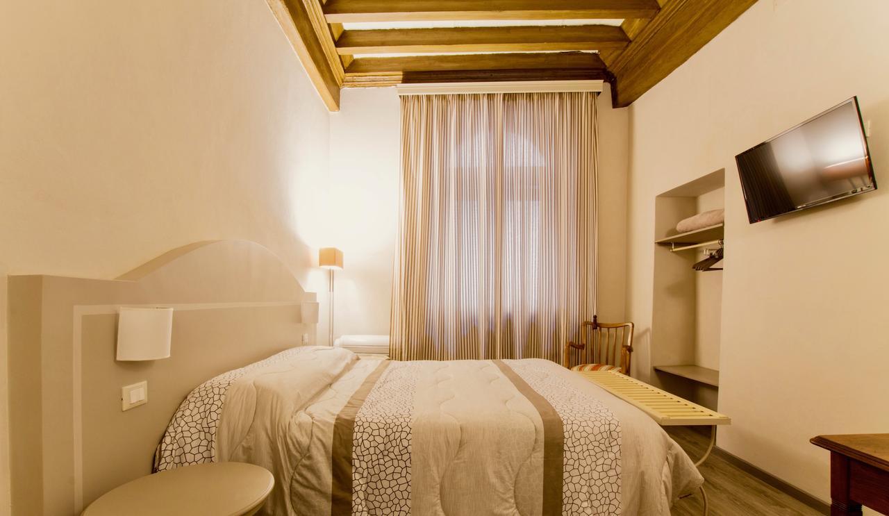 Le Camere Di Caterina Lucca Exterior photo
